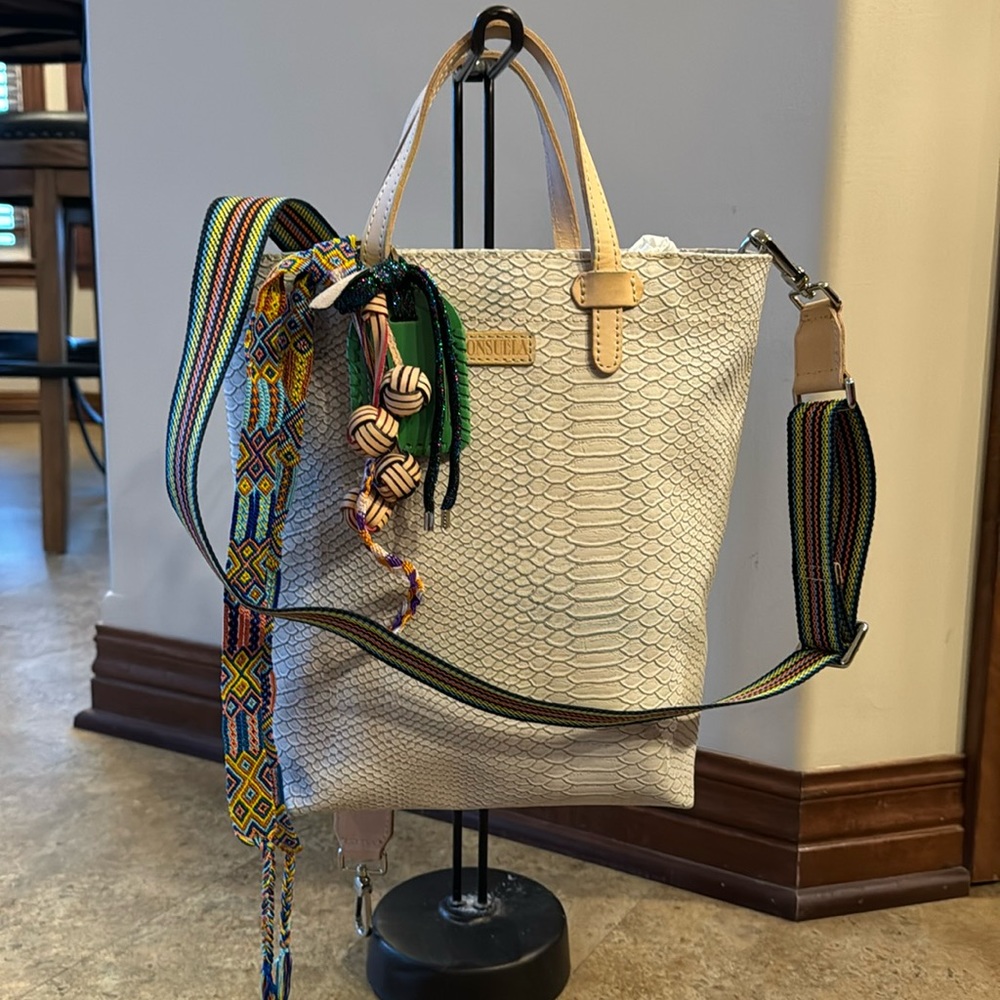 Beautiful Consuela bag - the coveted Thunderbird essential tote.